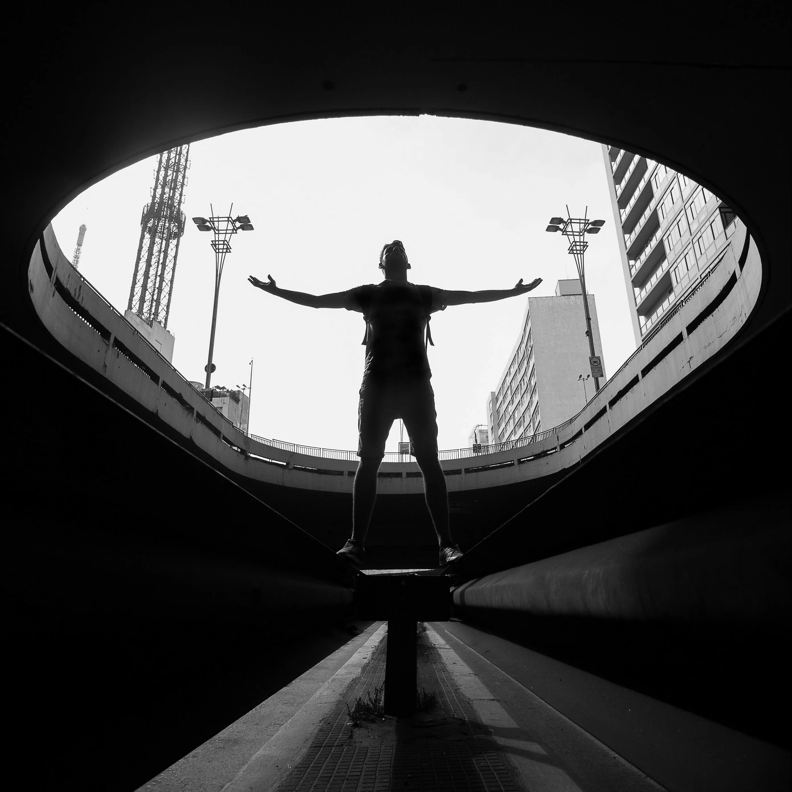 Black white move. Black white move. Черно белый фон для фотошопа. Lorn. Black надпись.