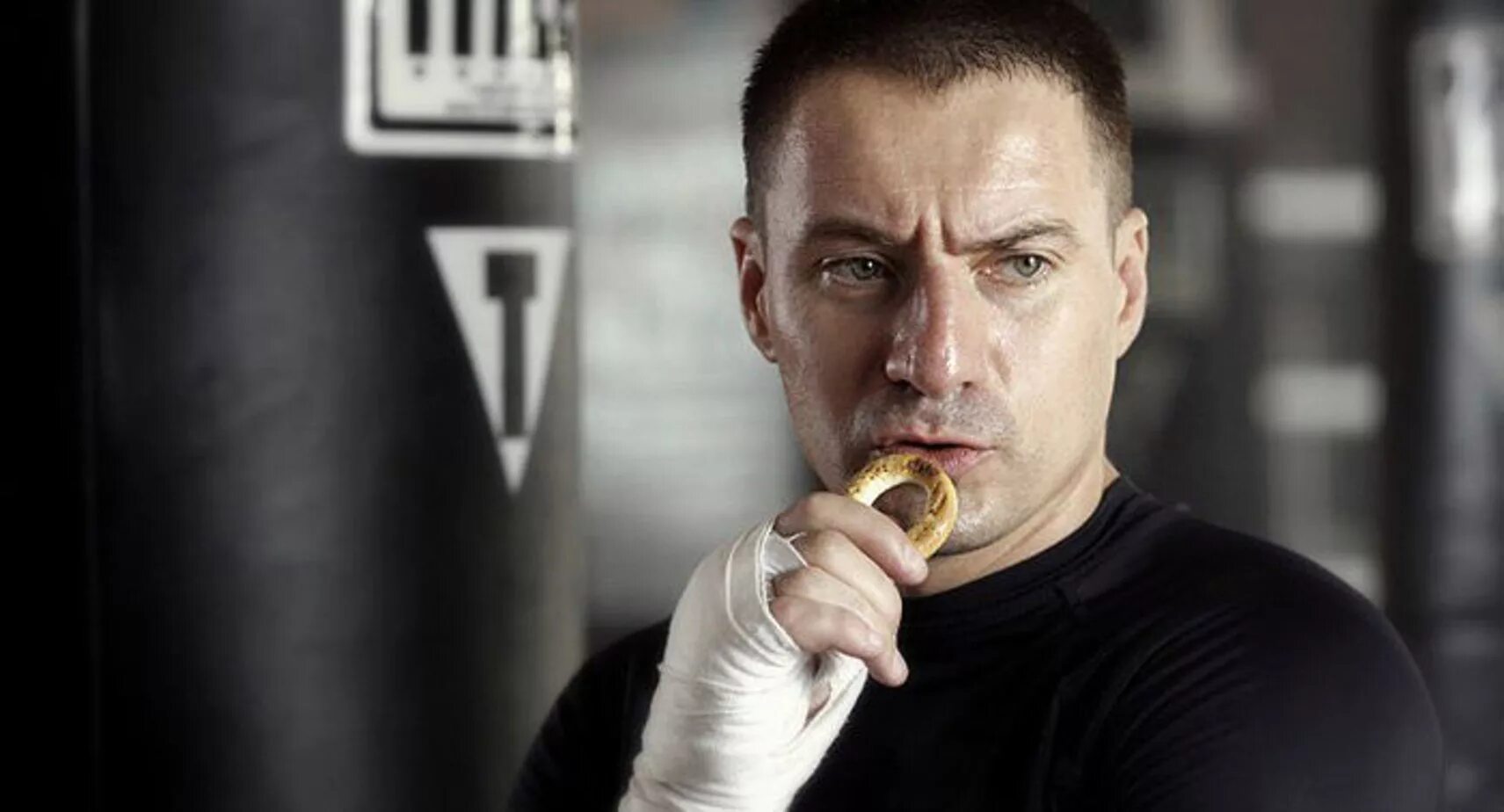 Бою стенью. Бою стенью. Бою стенью. Бою стенью. Бою стенью.