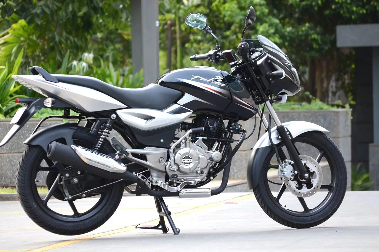 Pulsar flow. Баджадж пульсар 150. bajaj pulsar 150. пульсар 150 мото. pulsar 150 модели.