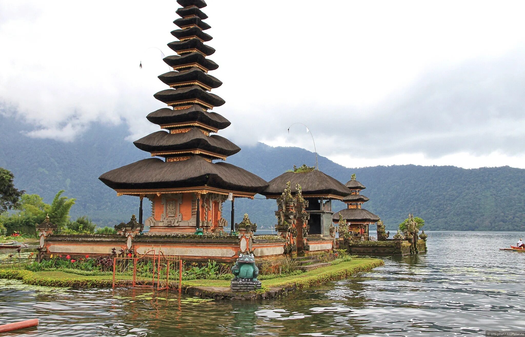 Бали. Столица бали денпасар. Храм нуса-дуа бали. Остров тысячи храмов в индонезии. Balinese temples.