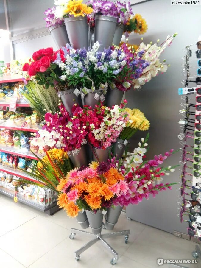 Fix price цветы. Фикс прайс искусственные цветы. Фикс прайс искусственные растения. Искусственные цветы для декора в кашпо в фикспрайсе. Суккуленты в фикс прайсе.