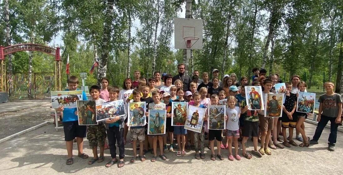 Цементник вольск. Лагерь цементник в вольске 2021. Лагерь цементник в вольске. Цементник вольск. Директор лагеря цементник вольск.