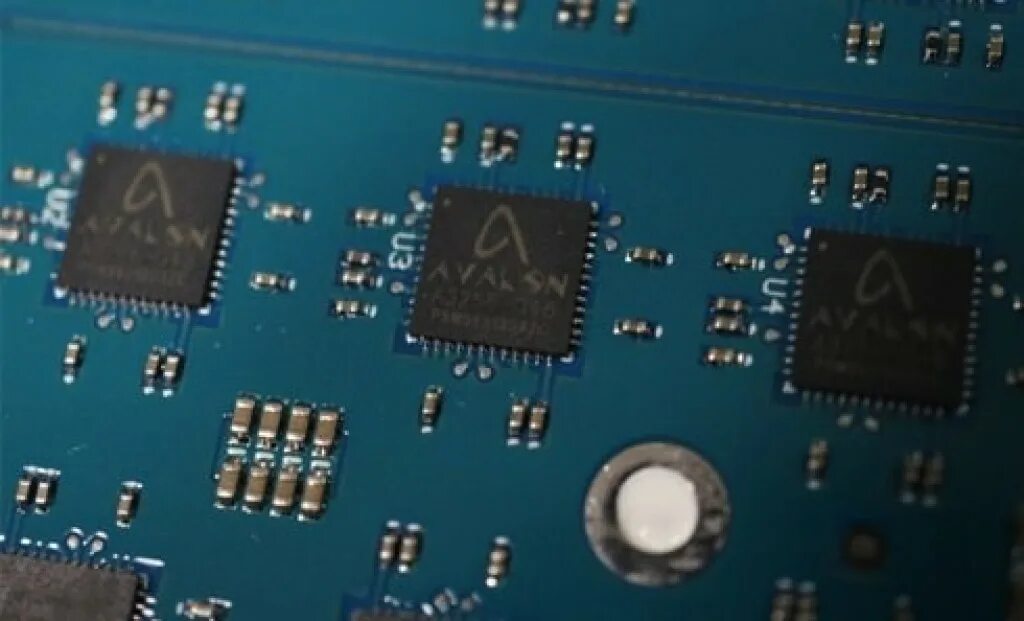 Чипы местоположение. Хэш плата авалон 1066. asic чипы. a852 avalon чип. выпайка чипов avalon 1066.