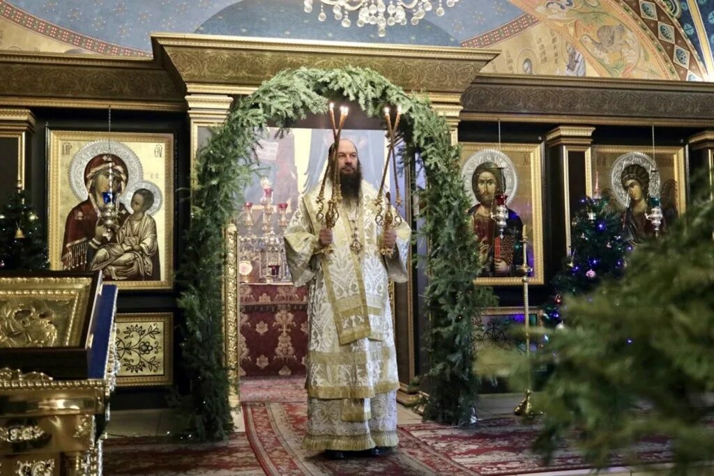 2023. Службы в сочельник 6 января. 01. Служба в церкви в сочельник. Служба в сочельник рождества.