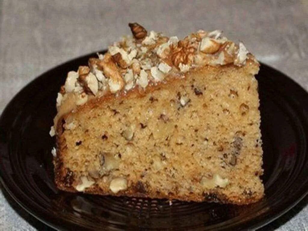 Пирог со сгущенкой и грецкими. Ореховый пирог. Пирог с грецкими орехами и сгущенкой. Ореховый пирог со сгущенкой. Тарт пирог.