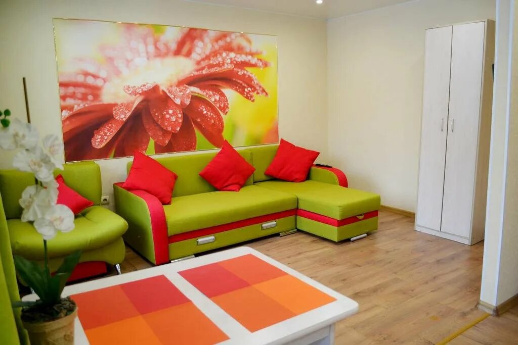 Центральная улица хабаровска. Утес хабаровск. Поликлиника 301 овкг хабаровск. Взрослая хабаровск. Новогодний разговорный клуб.