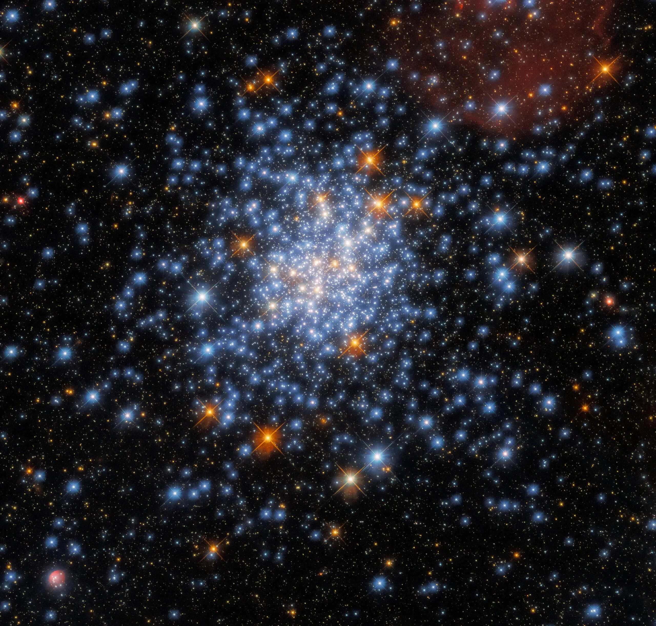 NGC 330. Звездные скопления. Рассеянные Звездные скопления. Звёздные скопления Галактики. Звездное скопление в созвездии