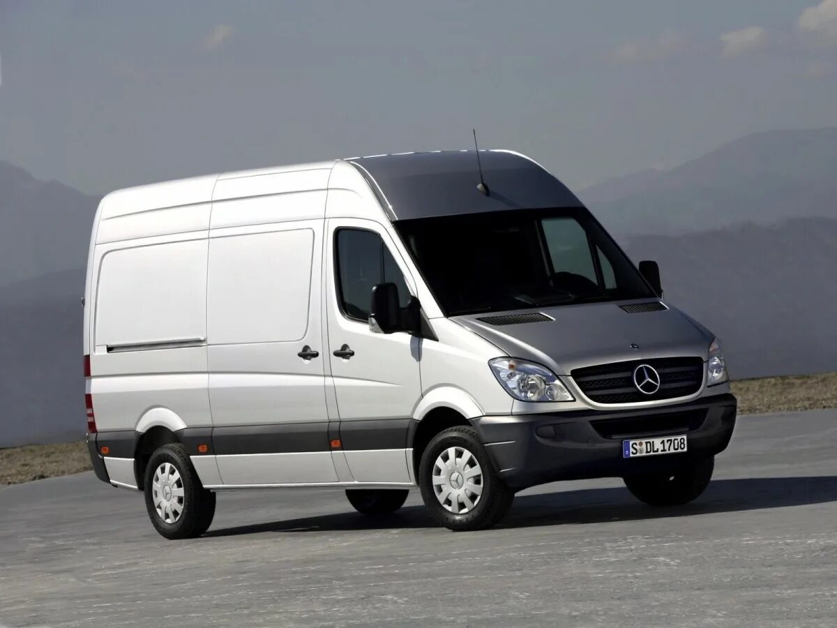 Длинный спринтер. Мерседес Спринтер w906. Мерседес Спринтер w906 грузовой. Mercedes Benz Sprinter 2006. Mercedes Sprinter w-906 2.