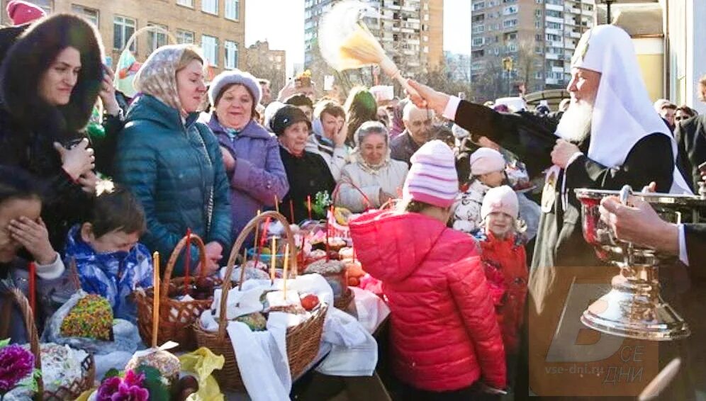 Великая суббота перед Пасхой. Наряд в храм на Пасху субботу. Фото Великая суббота перед Пасхой. Последование освящения куличей в Великую субботу перед Пасхой. Праздники перед пасхой в 2024