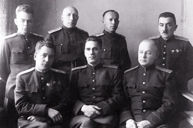 Подполковник нквд жуков иван архивы с фото Subasta Bidspirit Фотография из архива подполковника НКВД