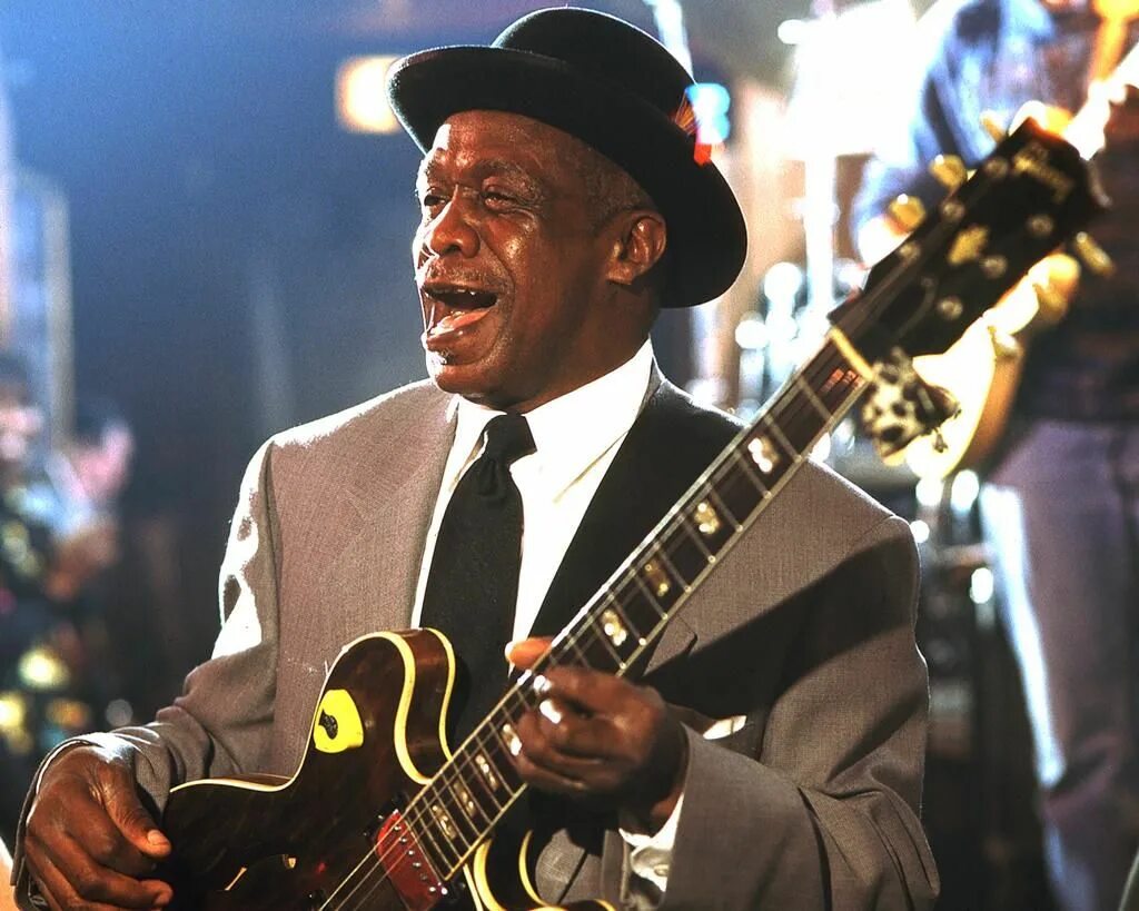 Группа агафонников бэнд. Blues time. Синяя паркер саксофонист. B. Время блюза.