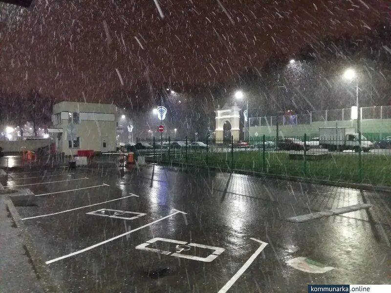 Камеры коммунарка. Поселок коммунарка москва. Коммунарка москва вид. Камеры коммунарка. Метро коммунарка снаружи.