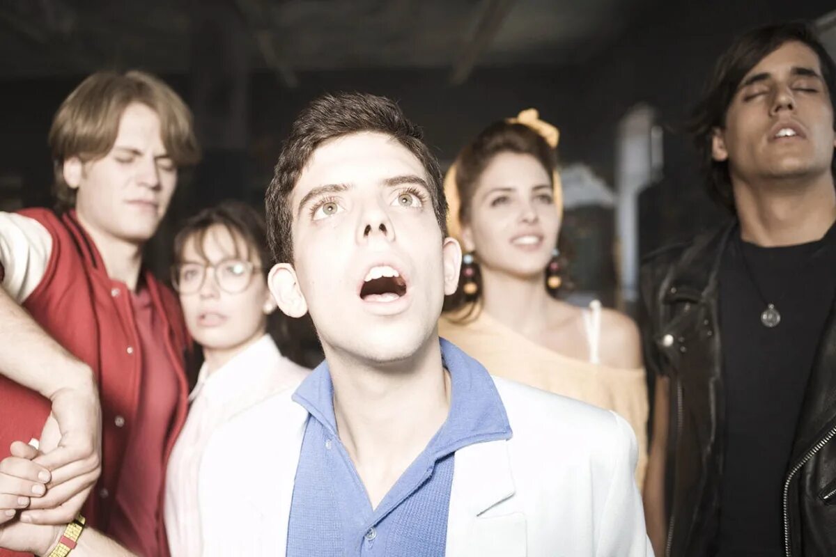 похождения призрака фильм 2012. андреа дуро похождения призрака. похождения призрака на русском. похождения призрака 2011. похождения призрака фильм.