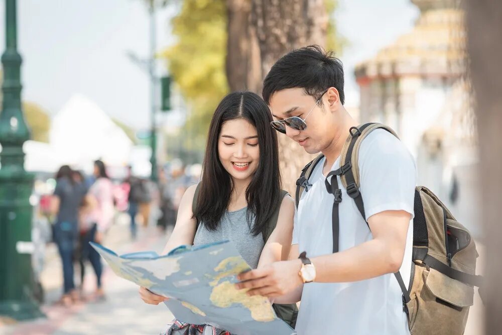 Asian tourist. Турист азиат. Юй эстер. Asian tourist. Женщина в путешествии.