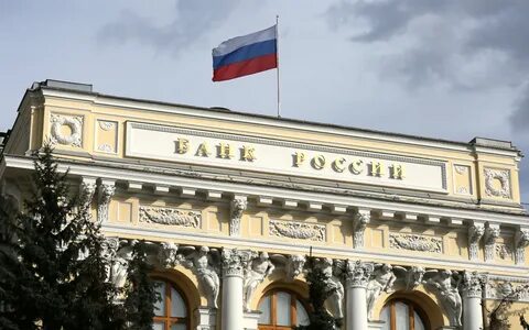 Банков становится все больше