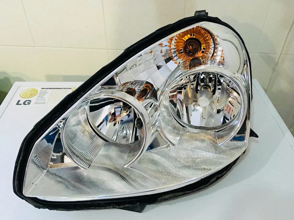фары лада приора. фара приора 748411. 133. приора спереди у фары. фары приора 2.