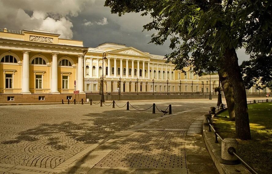 Площадь искусств история. Площадь искусств михайловский дворец. михайловская площадь санкт-петербург. михайловский сквер в санкт-петербурге. музей на площади искусств в санкт-петербурге.