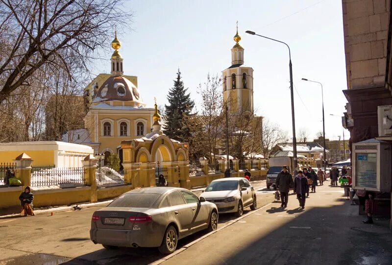 Храмы на соколе москва. Храм на соколе. москва церковь всех святых на соколе. метро сокол церковь всех святых. храм всехсвятский на соколе.