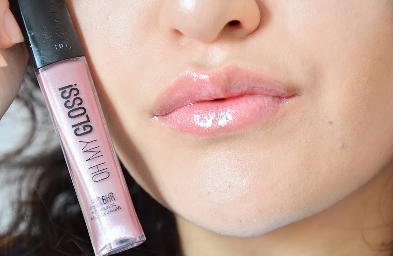 Мейбелин кисс пруф. Rimmel Oh my Gloss. Rimmel London 260 my Eternity. Блеск для губ риммель Oh my Gloss. Rimmel блеск для губ Oh my Gloss 260.