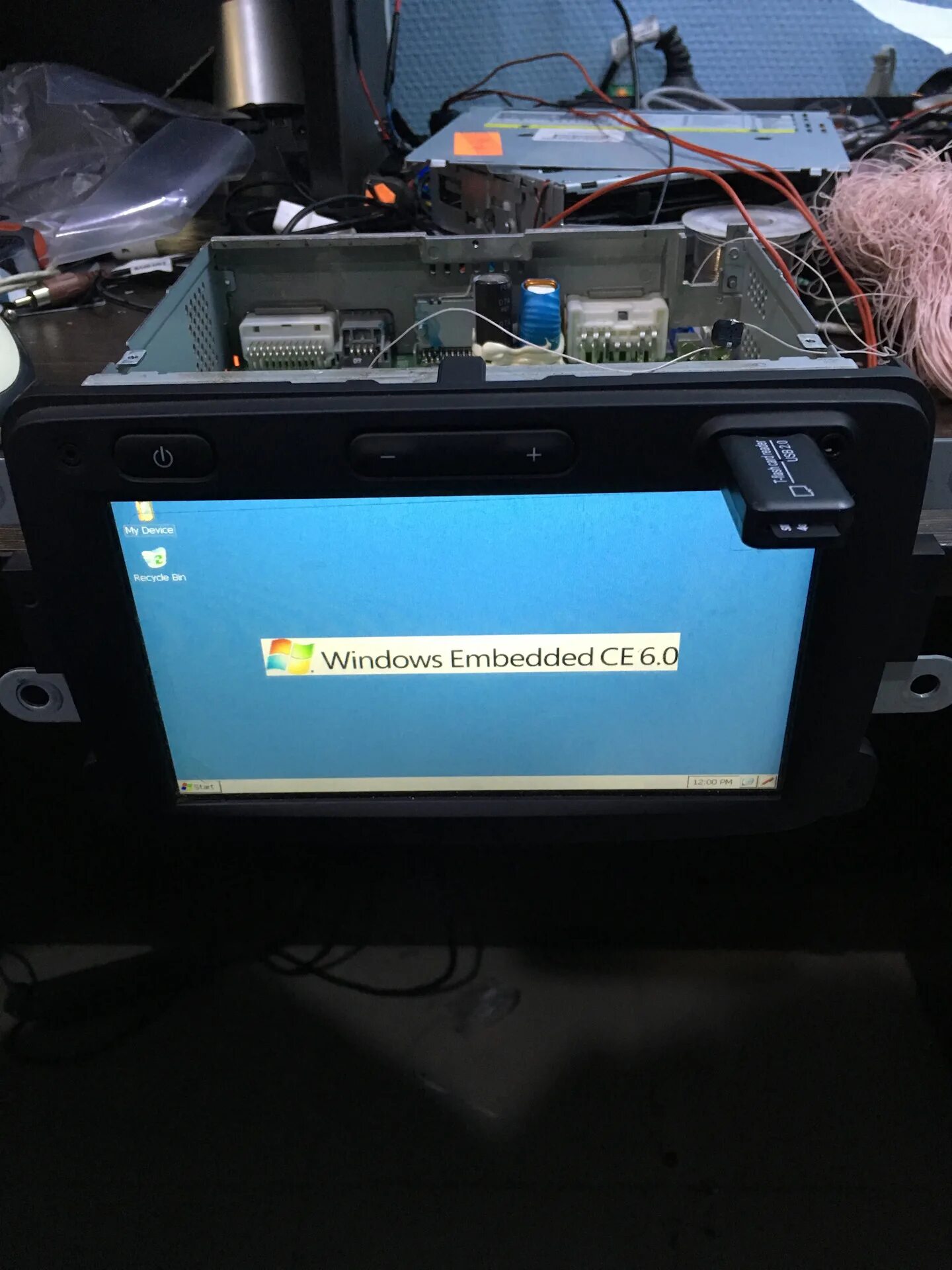 Почему зависает автомагнитола. Lg lan5200wr2. Магнитола hd7088 висит на андроиде. Renault lan5200wr2 замена nand. Wish андроид магнитола.