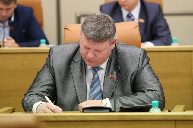 Греф: подготовка к приватизации АК "АЛРОСА" может занять около 2-3 месяцев - РИА