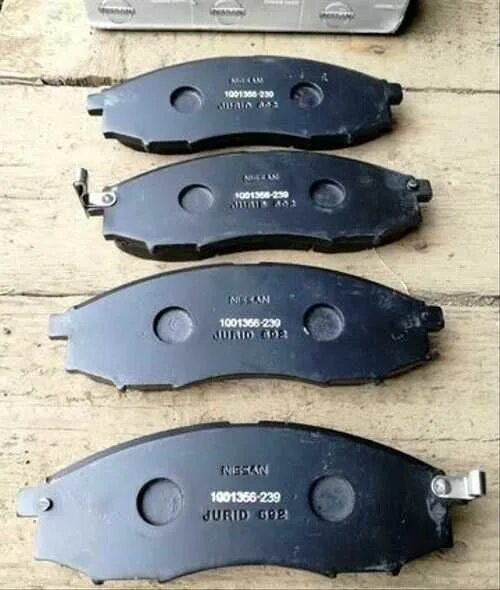 Запчасти митино ниссан. Оригинальные колодки ниссан. Колодки ниссан кашкай j10. Колодки тормозные задние ниссан х-трейл т31. Оригинальные колодки ниссан.