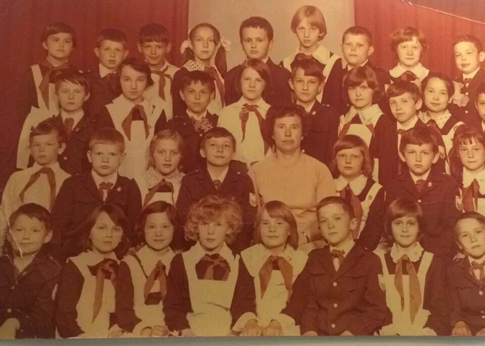 Г новосибирск школа 68 1988г выпуска фото МБОУ СШ № 1 г.Камышина Выпуск 1988 года.