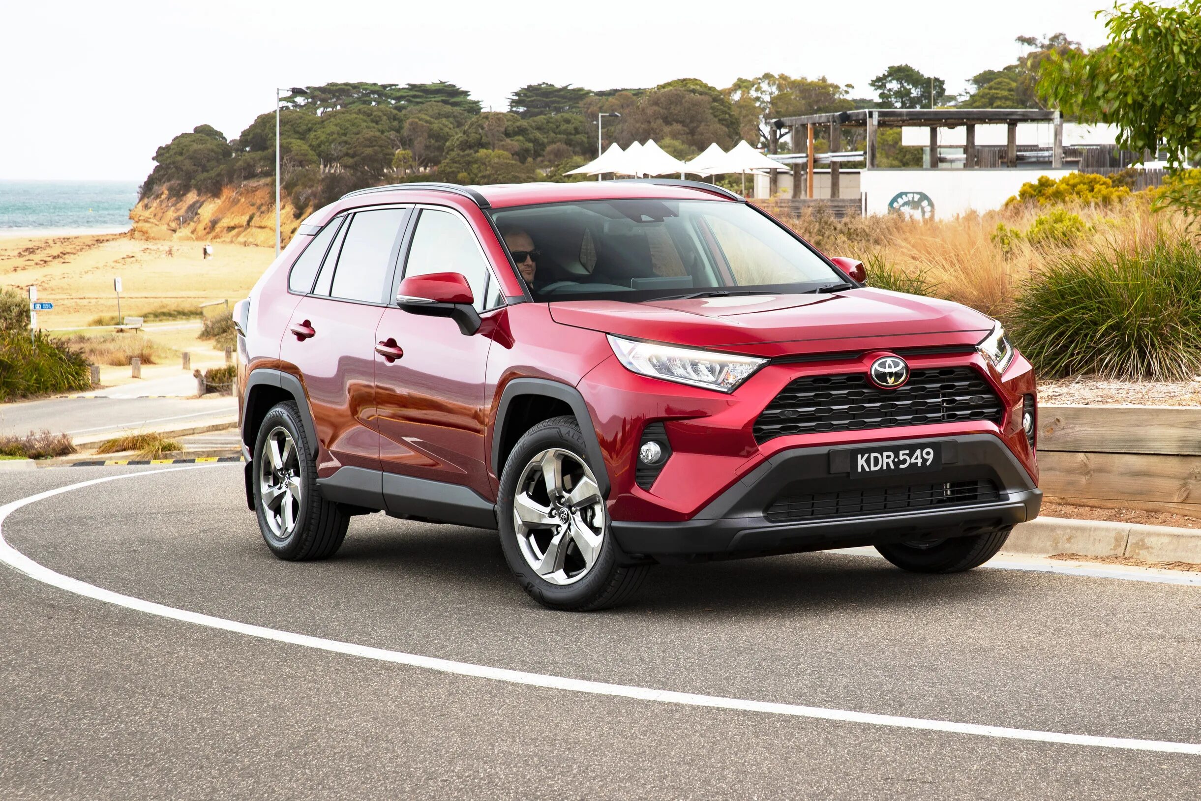 Рав н. Toyota rav4 красная. тойота рав 4 красная. toyota rav4 2025. toyota rav 2019.
