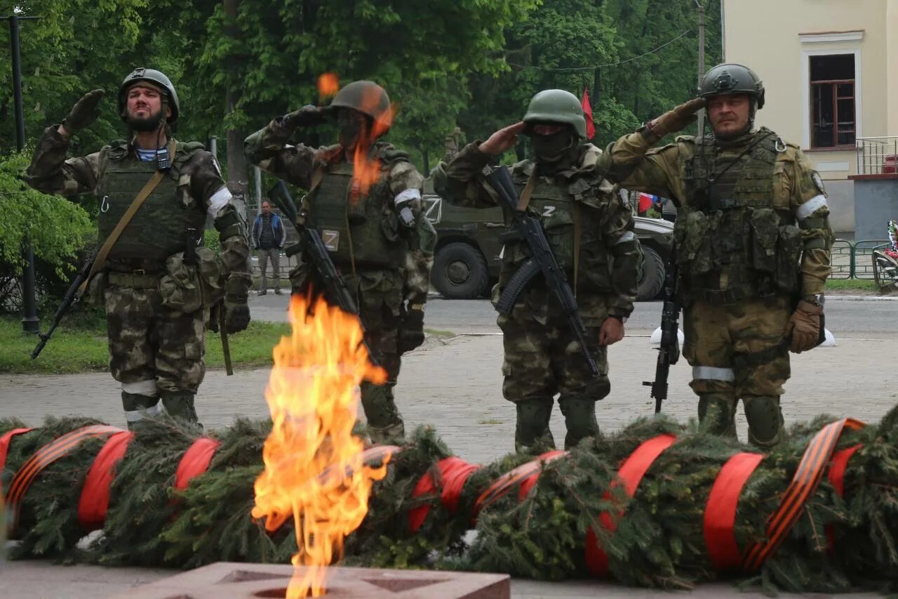 Сво на Украине. Фото сво на Украине. Украина в огне сво. Военный корреспондент сво.