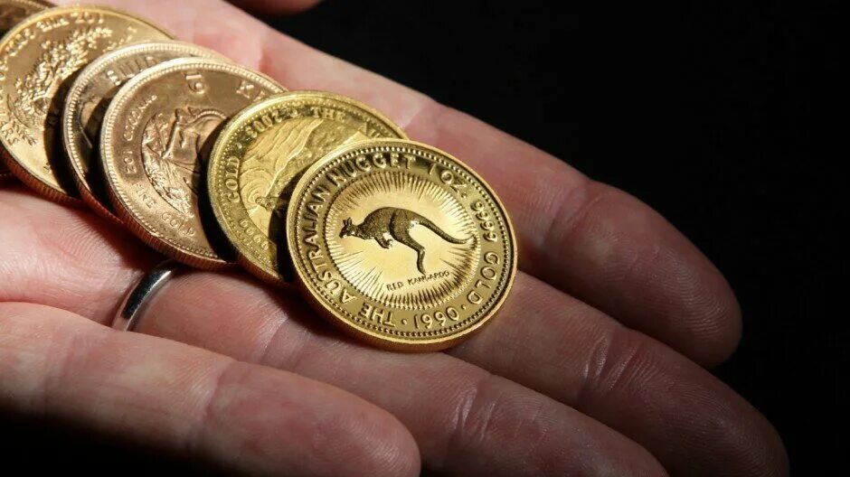 Инвестиции в монеты. Монета золотая. Инвестиционные монеты золото. Инвестирование в золото. Металлическая теория денег.