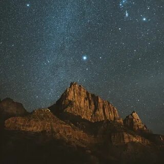Звездное небо на горе