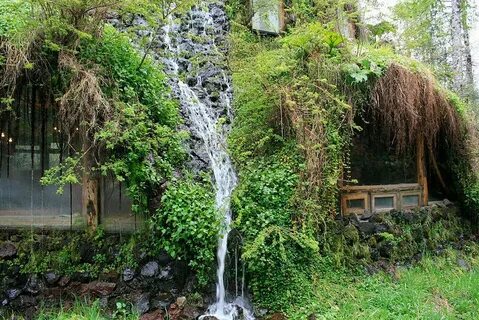 Отель водопад
