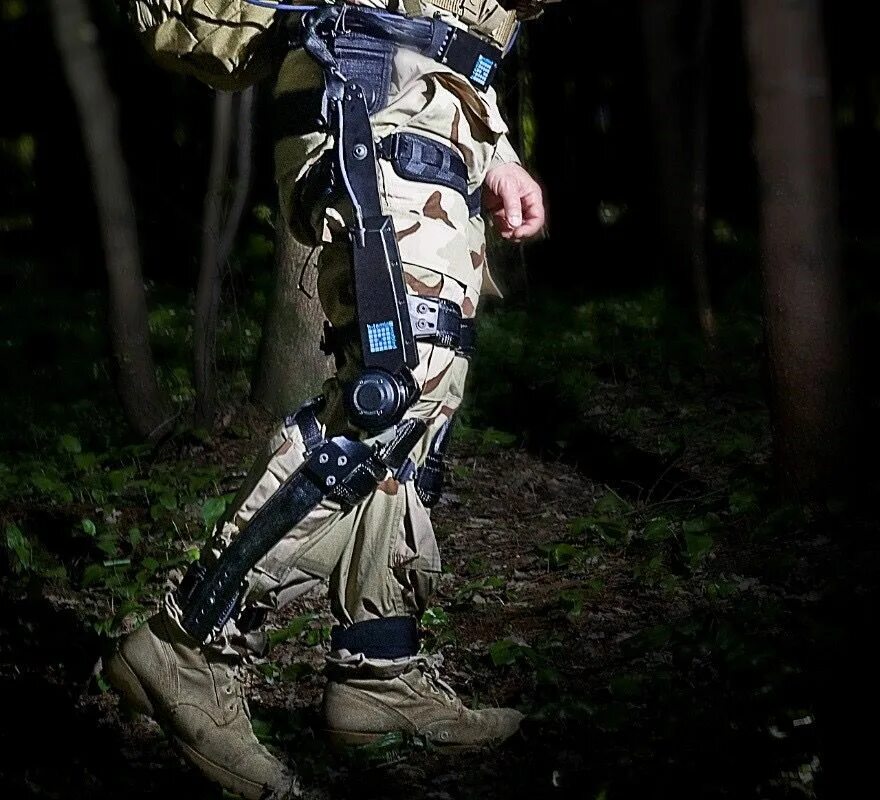 Про экзоскелет. Экзоскелет wear 2z. экзоскелет фортис. lockheed martin экзоскелет. экзоскелет сталкерстрайк.