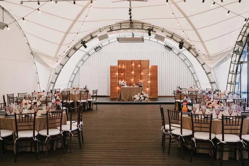 Эвент руф банкетный зал. Event roof фонтанка 59. Ивент руф. Ресторан event roof. Event roof спб.