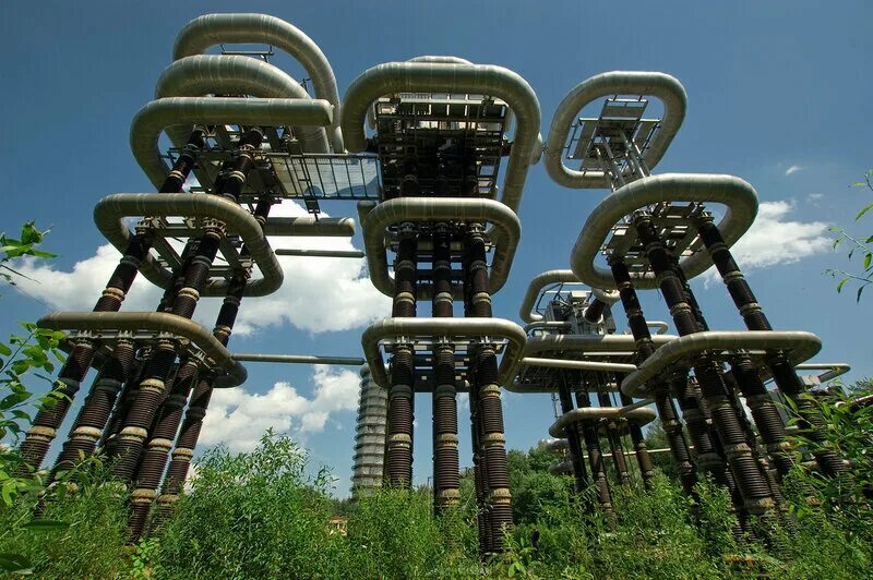 Сколково шайба. Научно исследовательский центр сколково. Сколковский институт науки и технологий восточное кольцо. Япония научно исследовательские центры архитектура. Истра полигон тесла.