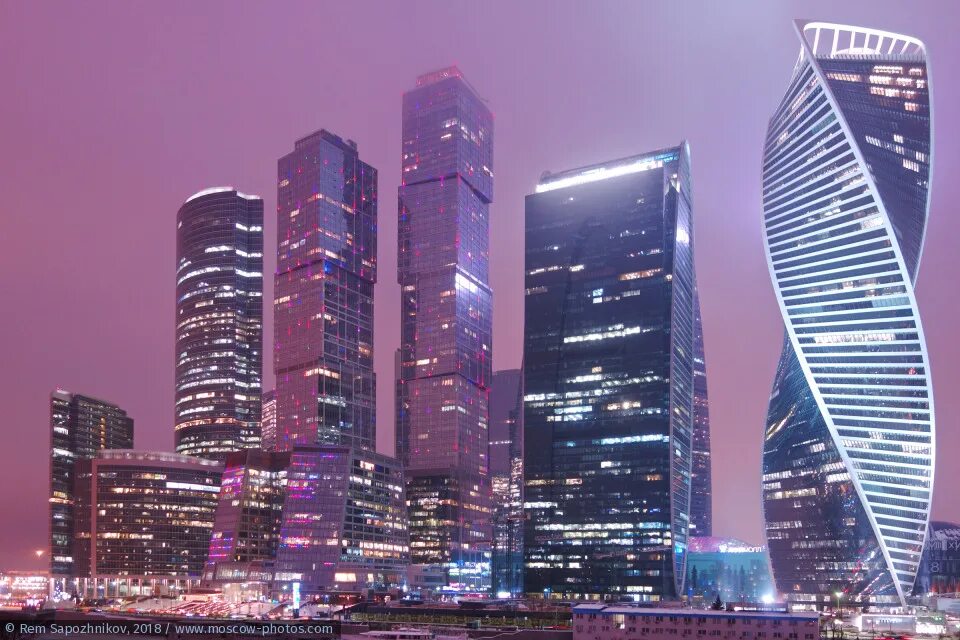 Цветы москва сити. Студия цветов. Фестиваль цветов. Розы на фуд сити. Цветочный джем 2022 москва.