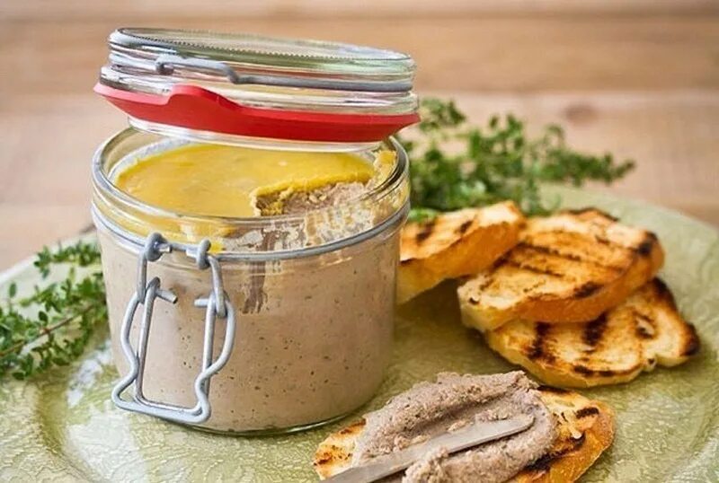 Куриный паштет с морковью и луком. Печёночный паштет из куриной печени. домашний паштет из куриной печени. паштет печеночный домашний из куриной печени. паштет домашний ~ 500г.