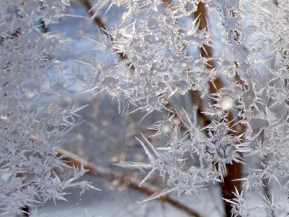 Снежок стекло