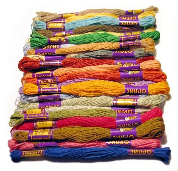 вышивка шелковыми нитками. вышивка нитками мулине. мулине шелк. нитки мулине аврора 120. воронеж мулине магазин фурнитура.