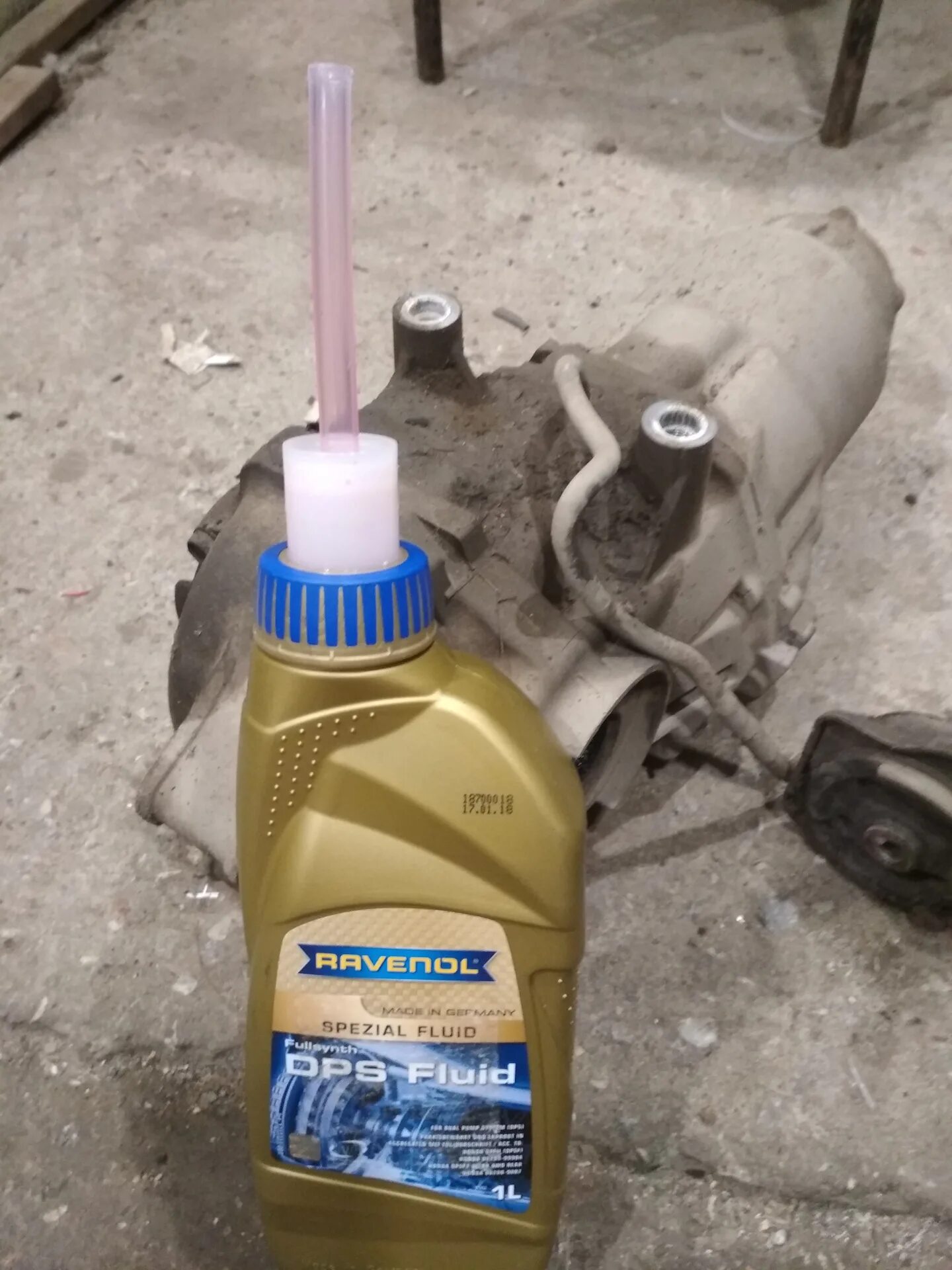 Хонда срв редуктор замена масла. Ravenol dps Fluid задний редуктор. Ravenol – для редуктора лодочного мотора. Масло Равенол в редуктор лодочного мотора. Ravenol i TF масло в редуктор.