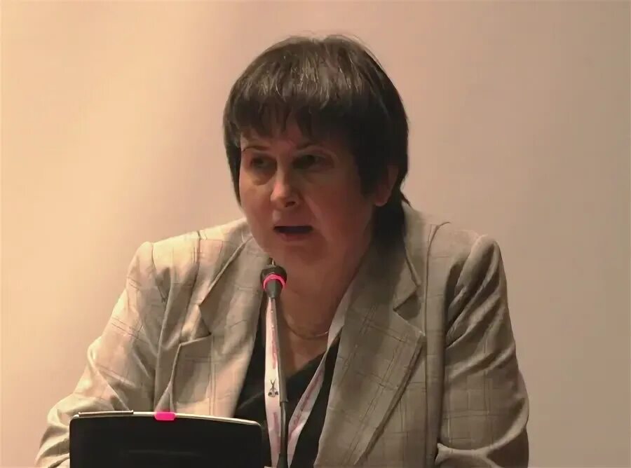 Зам министра культуры алла манилова. Манилова алла юрьевна семья дочь. Манилова русский музей биография. Алла юрьевна манилова. Манилова алла юрьевна министерство.