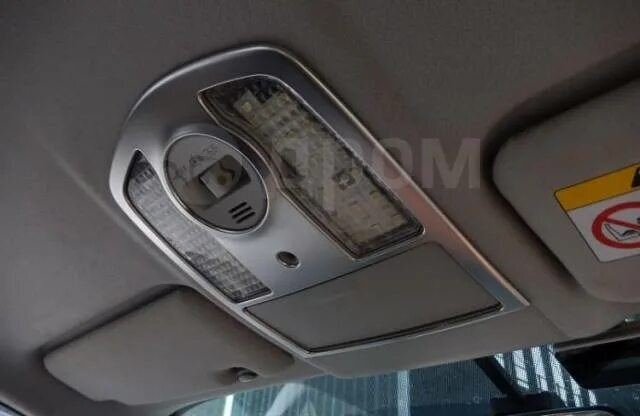 Кнопка плафона освещения салона - Toyota Prius (30), 1,8 л, 2011 года запчасти D