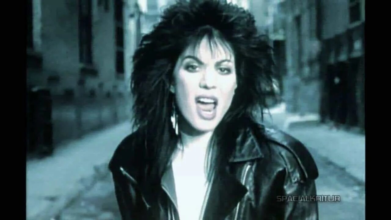 Joan jett i hate myself. Джоан Джетт i hate myself. Джоан Джетт i hate myself for loving you. Joan Jett i hate. Joan Jett & the Blackhearts - i hate myself for loving you.