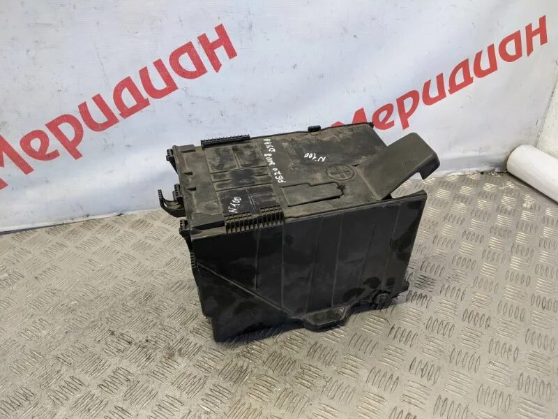 Крышка коробки предохранителей аккумулятора пежо 3008 בקרוב אפוד מכני peugeot 2008 μπαταρια אירוע עטלף לפרש