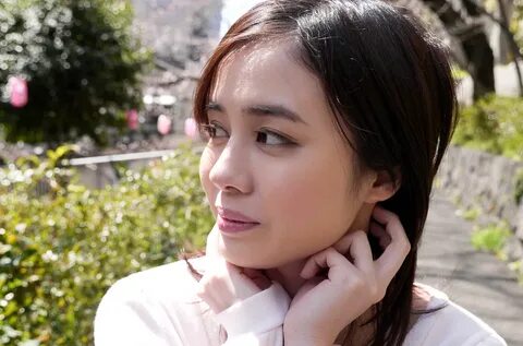 ЛЮБИМЫЕ ПОРНОАКТРИСЫ АНОНА Начинаю: 1) Gabbie Carter; 2) Penny Pax; 3) Aimi Yosh