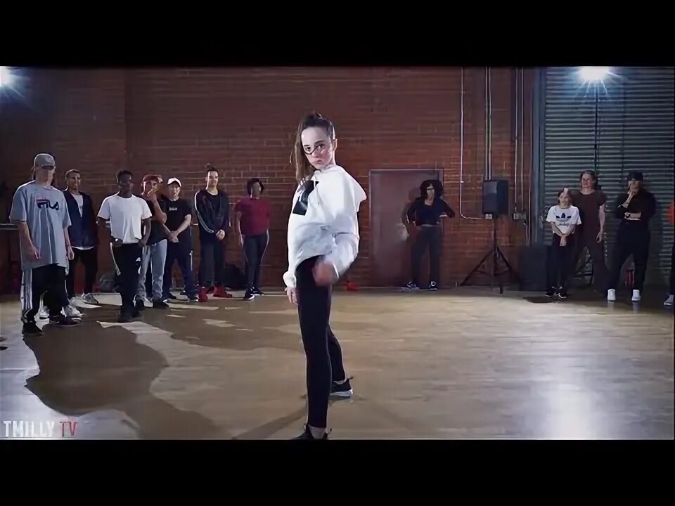 Видео best dance. Ютуб танцы. Видео best dance. Видео best dance. Кореянки танцуют.