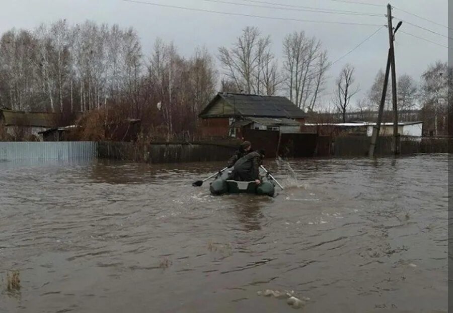 Казахстан потоп сегодня. Затопило Усть Каменогорск. Затопление в ВКО Казахстан. Паводок в городе. Потопление РК Москва.