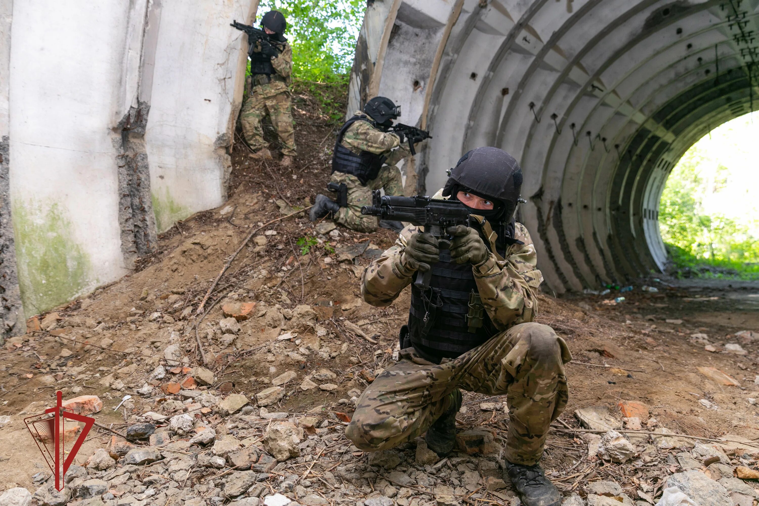 Хабаровский ОМОН. Заминированный мост. ОМОН тигр Хабаровск. Минирование мостов.