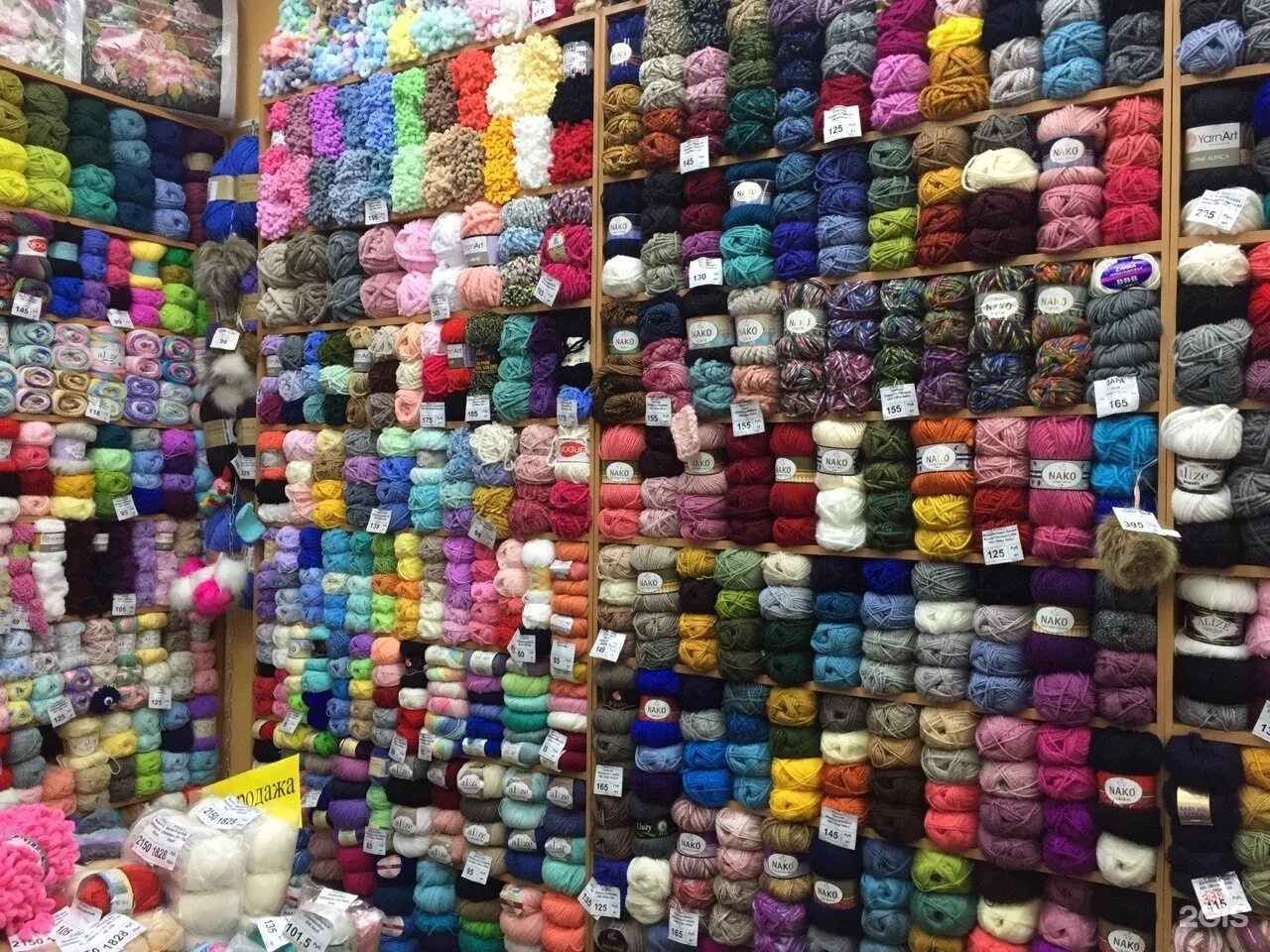 пряжа победы магазин. победы 127. магазин пряжа челябинск пр победы 184. стеллажи для магазина пряжи. магазин пряжи на семёновской при фабрике.