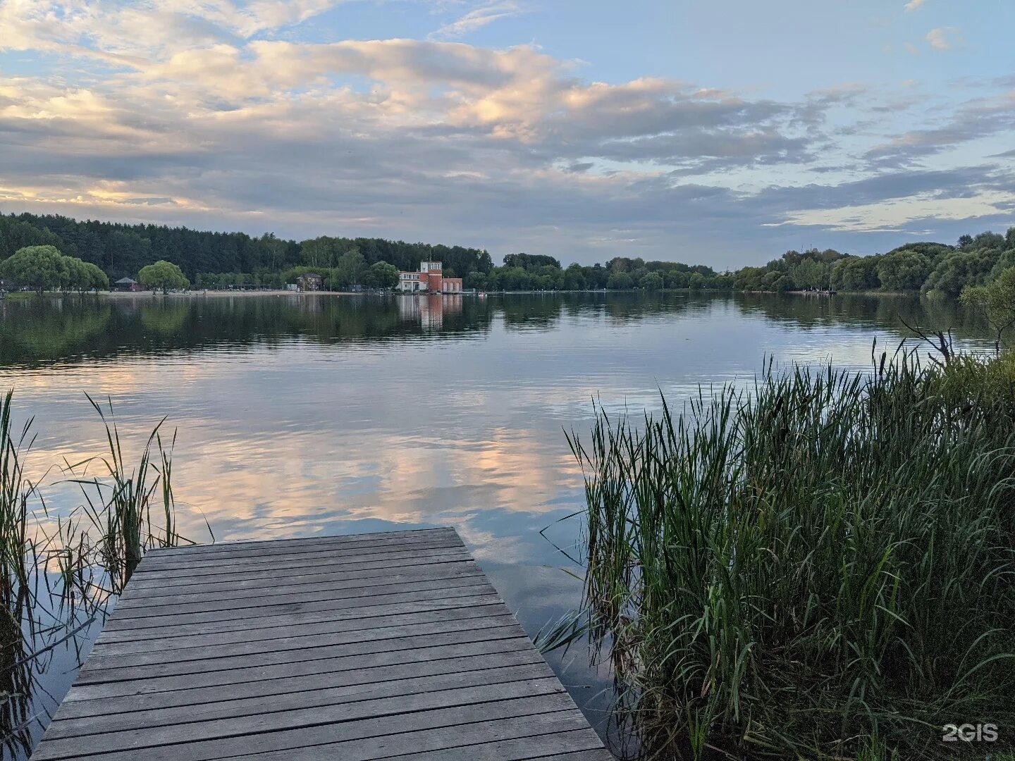 Мещера отдых. Мещерский лес солнцево озеро. мещера озеро москва. мещерский парк пляж. мещерское озеро нижний новгород.